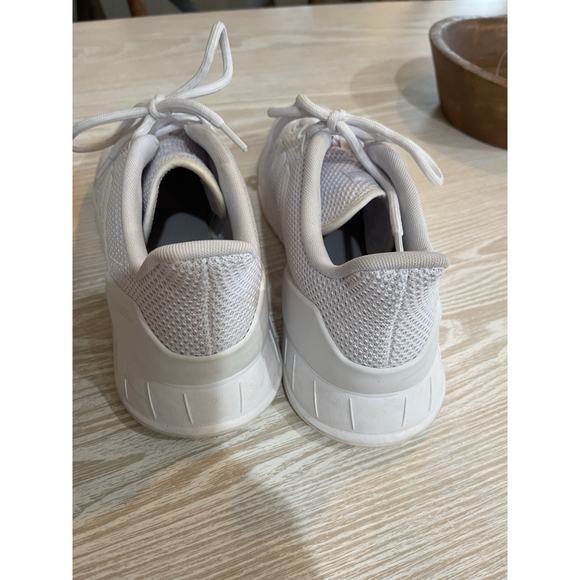 Adidas Questar Flow NXT Triple White Men Size 11.5 Sneaker Worn Twice Very Clean - Picture 6 of 6